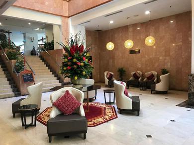 Отель Hotel Grand Continental Kuala Terengganu