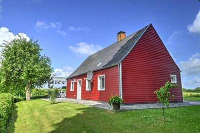 Дом отдыха fewo1846 - Rotes Haus - idyllisch gelegenes Haus mit 2 Schlafzimmern und großem Grundstück