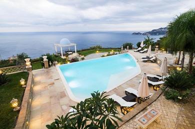Villa Letojanni Villa Sleeps 6 Pool Air Con WiFi