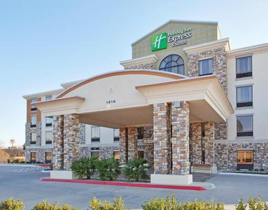 Отель Holiday Inn Express Hotel & Suites Dallas South - DeSoto, an IHG Hotel