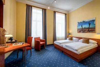 Отель Hotel Nestroy Wien
