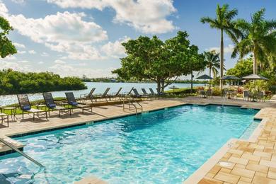 Курорт Fairfield by Marriott Inn & Suites Marathon Florida Keys