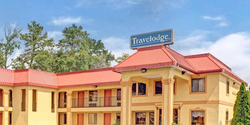 Отель Travelodge by Wyndham Forest Park Atlanta South