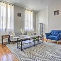 Дом отдыха Updated Pet-Friendly Townhome about 11 Mi to NYC!