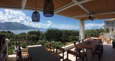 Вилла Villa Mytikas, luxury in Greece with seaview and heated pool & jacuzzi
