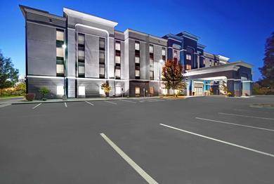 Отель Hampton Inn & Suites by Hilton Syracuse Dewitt