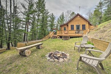 Holiday home Riverfront Lewiston Cabin with Stone Fireplace!