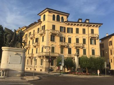 Гостевой дом Lady Verona Residence