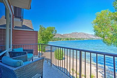 Lakefront Resort Townhome with Gas Grill and Kayaks!
