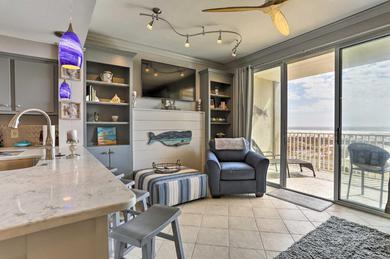 Апартаменты Updated Dauphin Island Condo with Pool and Ocean Views