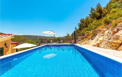 Holiday home Amazing Home In Skradin With 3 Bedrooms, Outdoor Swimming Pool And Heated Swimming Pool