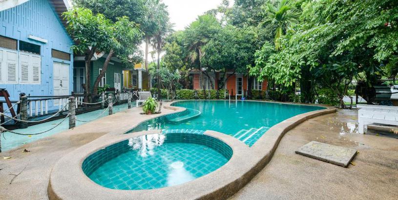 Отель Deeden Pattaya Resort