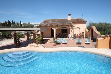 Villa Pineda - modern, well-equipped villa with private pool in Costa Blanca