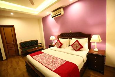 Hotel Hotel Ambica Palace AIIMS New Delhi - Couple Friendly Local ID Accepted