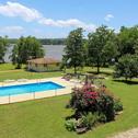 Holiday home Cozy Cottage On Kentucky Lake with Shared Pool!