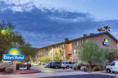Отель Days Hotel by Wyndham Mesa Near Phoenix