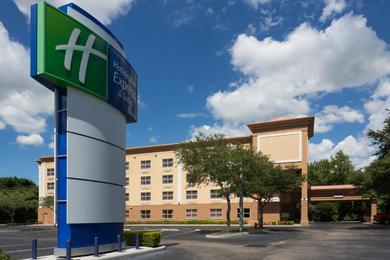 Hotel Holiday Inn Express & Suites Plant City, an IHG Hotel