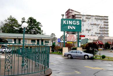 Мотель Kings Inn Hot Springs