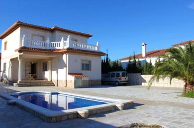  Villa with 4 bedrooms in Mont roig del Camp with private pool and furnished terrace 200 m from the beach