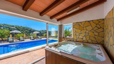 Villa Villa with 4 bedrooms in Daimalos with wonderful mountain view private pool enclosed garden 17 km from the beach