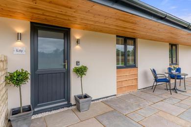  Lily - Luxury Barn Accommodation in the Cotswolds