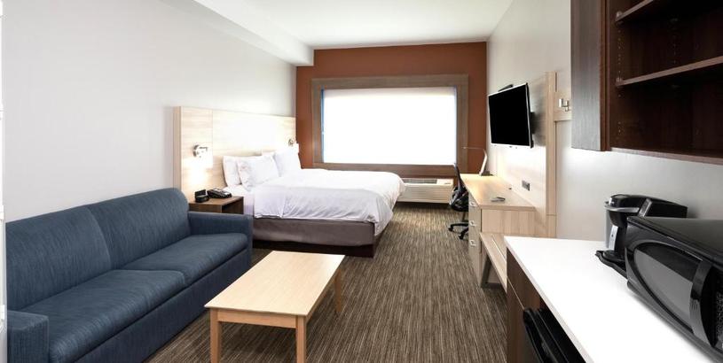 Отель Holiday Inn Express & Suites - Portage, an IHG Hotel