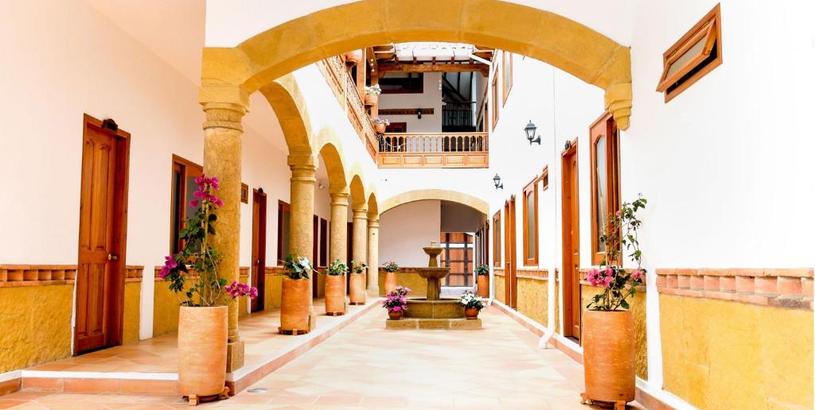 Отель Hospederia Villa de los Sáenz