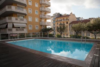 Apartments Studio With Swimming Pool 80 meters near the beach