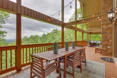 Hotel Luxe Blairsville Cabin with Game Room, Near Hikes