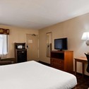 Мотель SureStay Hotel by Best Western East Brunswick