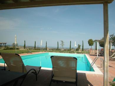 Вилла Villa with swimming pool, fenced, 10 bed places Toscana wi-fi