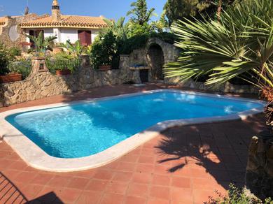 Дом отдыха Casa Andrea - Swimming Pool & Private Parking