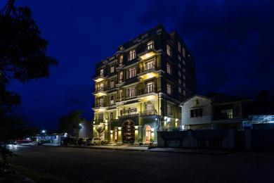 Отель Boutique Kampot Hotel