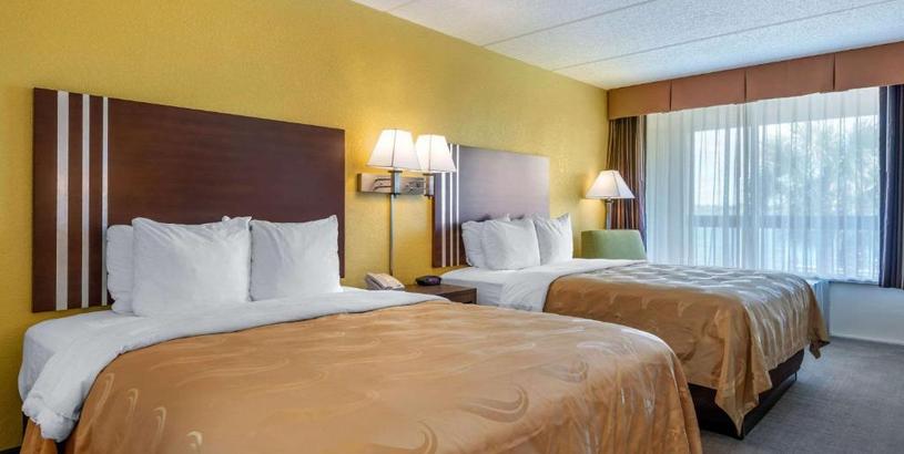 Hotel Quality Inn and Suites Riverfront