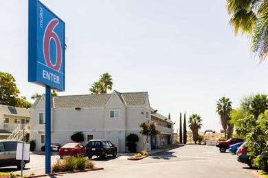 Отель Motel 6-Bakersfield, CA - East
