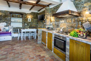 Holiday home Holiday Home Belveder Motovun with heated pool