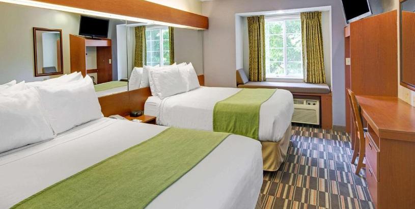 Hotel Microtel Inn & Suites by Wyndham Cherokee
