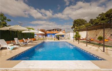 Holiday home Amazing Home In Guillena With Outdoor Swimming Pool, Wifi And 5 Bedrooms