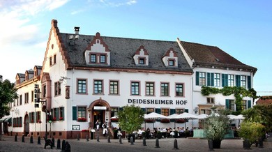 Отель Deidesheimer Hof