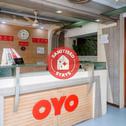 Hotel Vaccinated Staff- OYO Flagship 18502 Sahar International