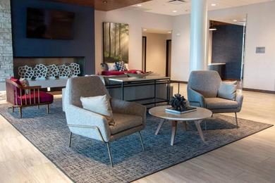 Отель Fairfield Inn & Suites by Marriott Davenport Quad Cities