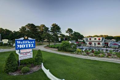 Мотель Wellfleet Motel & Lodge