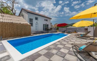 Holiday home Nice home in Rastane Donje with Outdoor swimming pool, WiFi and 3 Bedrooms