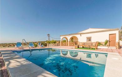 Holiday home Stunning home in Montoro with 3 Bedrooms and Outdoor swimming pool
