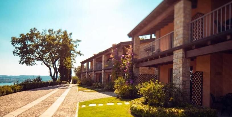 Апартаменты Borgo degli ulivi Gardone Riviera
