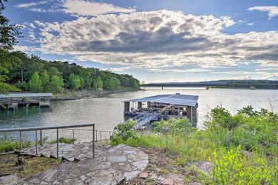 Upscale Lake Retreat with Boat Slips on Greers Ferry