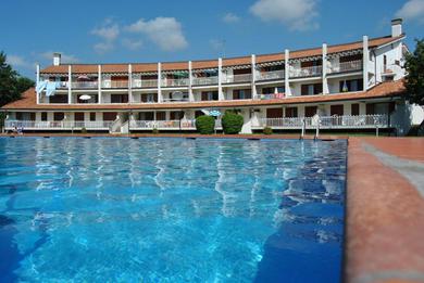 Apartments Residence Selenis bilocale vista piscina
