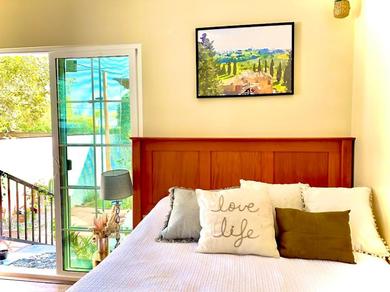 Guest house Sweet Tuscan dreams in LA.Private entrance w/patio