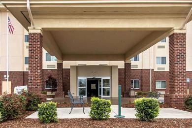 Motel Sleep Inn & Suites Huntsville near U.S. Space & Rocket Center