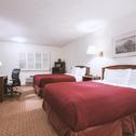 Отель Sky-Palace Inn & Suites McCook